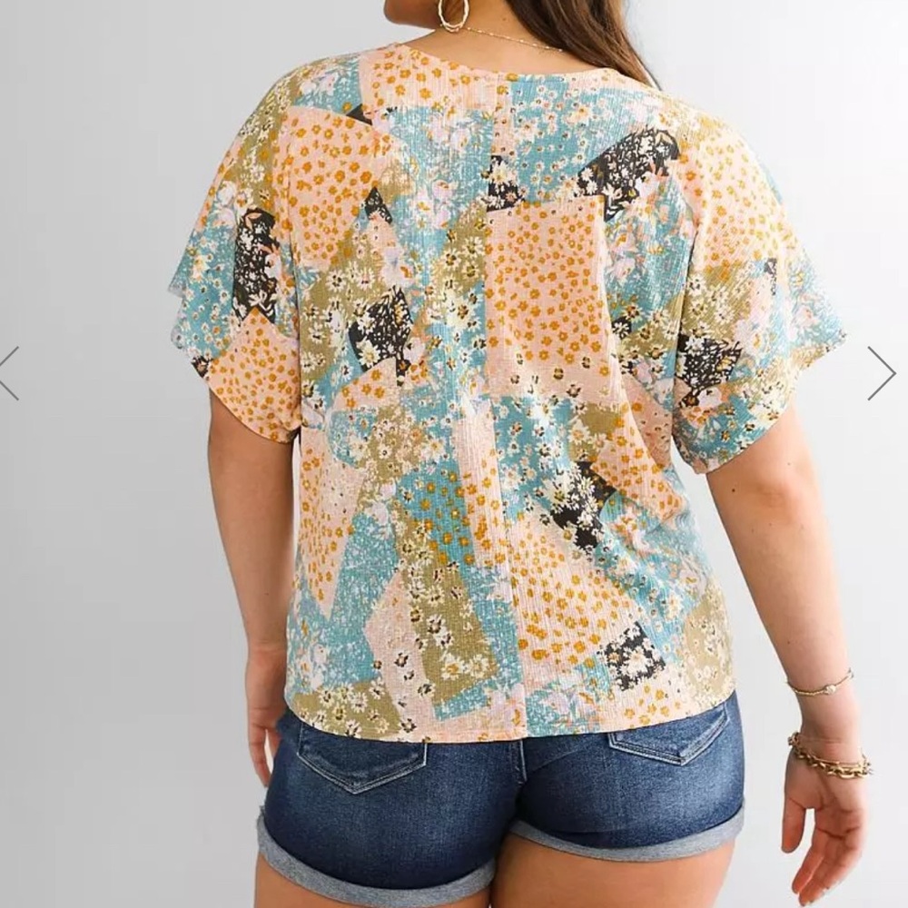Daytrip Multicolor Patchwork Blouse - Picture 2 of 15